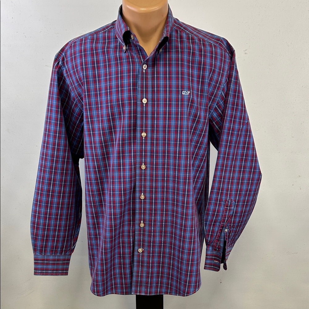 Vineyard Vines Whale Shirt long sleeve button down collar.  M